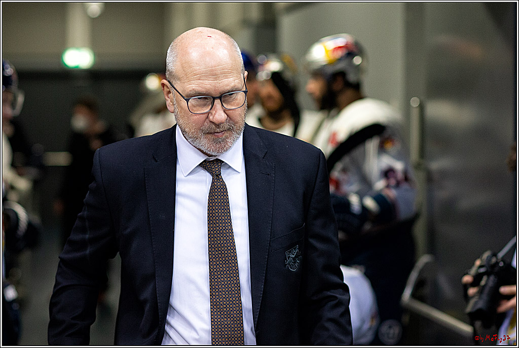 PENNY DEL Viertelfinale 4. Spiel; Duesseldorfer EG - Red Bull Muenchen; Duesseldorf, 16.04.2022